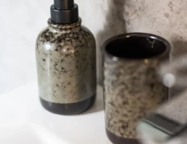 la-vieille-tour-hotton-chambre-olive-11