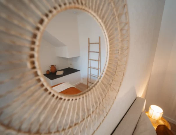 la-vieille-tour-hotton-chambre-terre-de-sienne-6