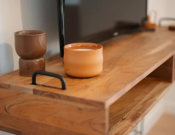 la-vieille-tour-hotton-chambre-terre-de-sienne-9